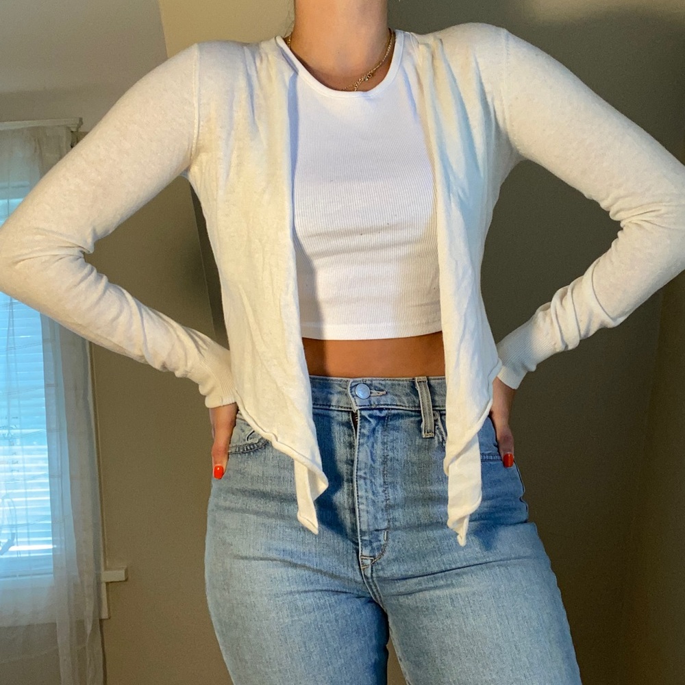 Vince white/ cream cardigan.